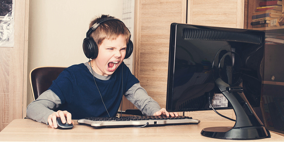 Чтобы избежать возникновения у ребенка зависимости от компьютерных игр, важно с самого начала привить ему правильное отношение к PC. Чтобы избежать возникновения у ребенка зависимости от компьютерных игр, важно с самого начала привить ему правильное отношение к PC.