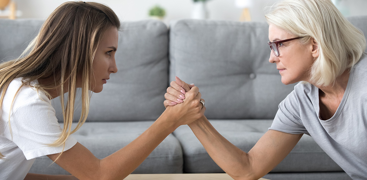 Сфера борьбы за лидерство может быть самая разная — от кухни до профессии с научными открытиями. Но в первую очередь это внимание, особенно — мужское. Такая мама не терпит, когда прилюдно ее называют «мамой», а не по имени. Сфера борьбы за лидерство может быть самая разная — от кухни до профессии с научными открытиями. Но в первую очередь это внимание, особенно — мужское. Такая мама не терпит, когда прилюдно ее называют «мамой», а не по имени.