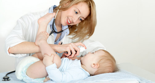 Кривые ноги у ребенка: что делать? Кривые ноги у ребенка: что делать?